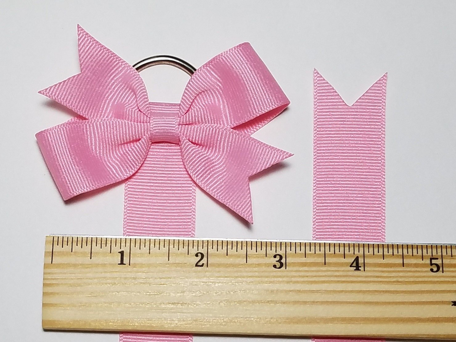 Ribbon Bow Holder 