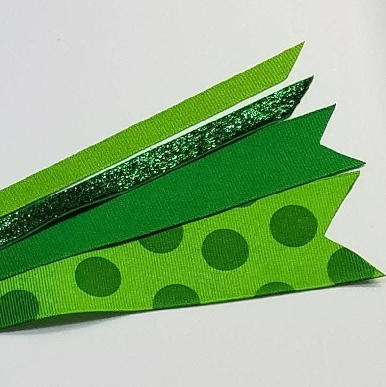 Apple Emerald Green Polka Dot